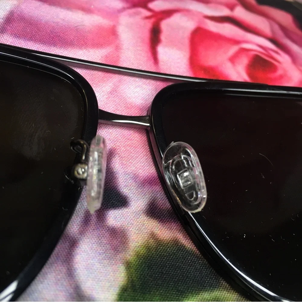 Gucci Black Aviator glasses frames Logo in red & green on corners & arms  New